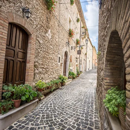 Nena Al Borgo Castello