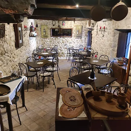 Bed & Breakfast Nena Al Borgo Castello 4*
