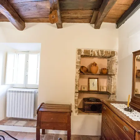 Nena Al Borgo Castello Pico