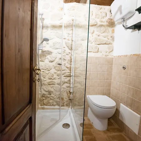 Nena Al Borgo Castello Bed & Breakfast 4*