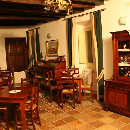 Nena Al Borgo Castello 4*