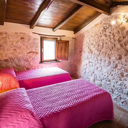 Nena Al Borgo Castello Bed & Breakfast Pico