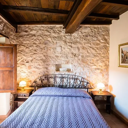 Bed & Breakfast Nena Al Borgo Castello 4*