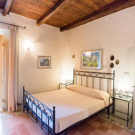 Bed & Breakfast Nena Al Borgo Castello 4*