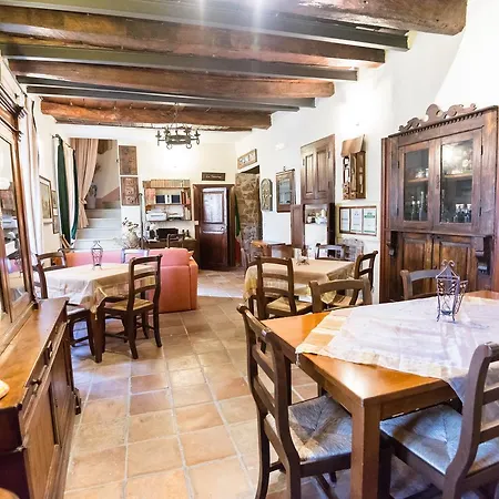 Nena Al Borgo Castello Pico