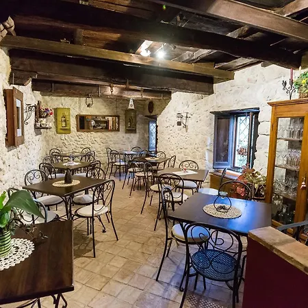 Nena Al Borgo Castello