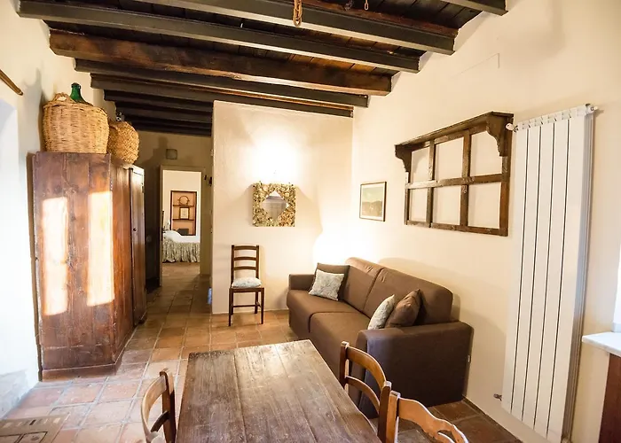 Nena Al Borgo Castello 4*